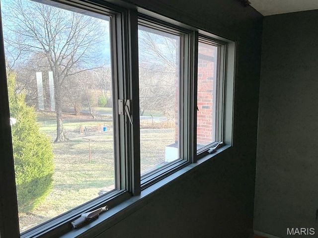 24 Alta Street, Glen Carbon, IL 62034