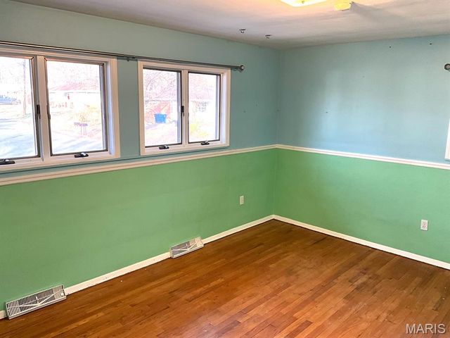 24 Alta Street, Glen Carbon, IL 62034