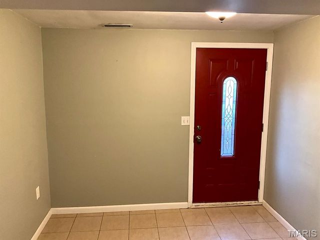 24 Alta Street, Glen Carbon, IL 62034