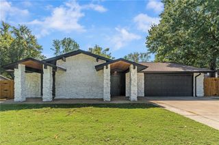 2732 Highland Circle, Rogers, AR 72756