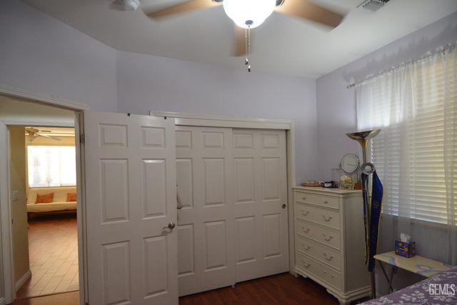 243 Bloomfield Drive, Bakersfield, CA 93312