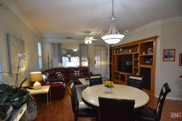 243 Bloomfield Drive, Bakersfield, CA 93312