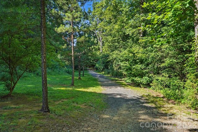 10731 Northgate Trail Drive, Charlotte, NC 28215