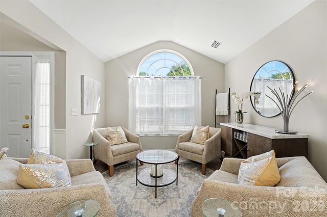 10731 Northgate Trail Drive, Charlotte, NC 28215