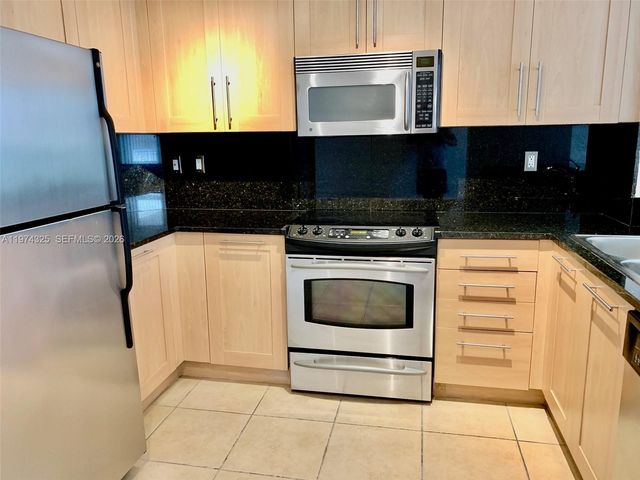 511 SE 5th Ave 718, Fort Lauderdale, FL 33301