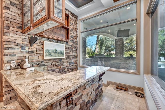 416 Saint Andrews Court, Las Vegas, NV 89144