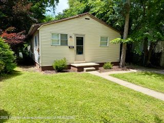 1204 Bensch Street, Lansing, MI 48912