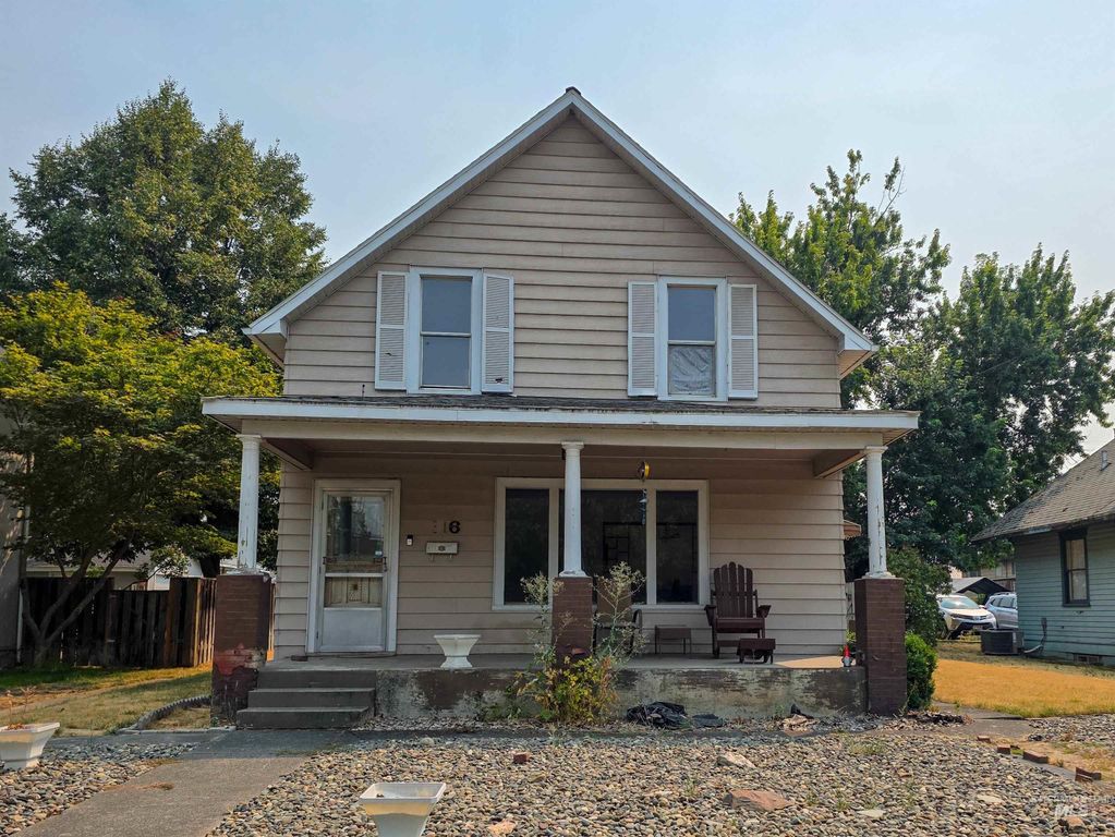 816 10th Ave, Lewiston, ID 83501 photo 1