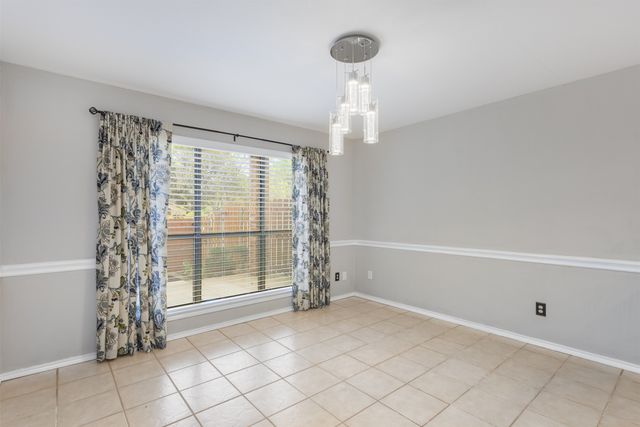 68 Legend Road, Benbrook, TX 76132