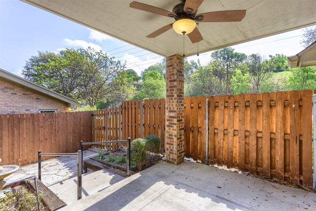 68 Legend Road, Benbrook, TX 76132