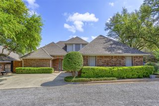 68 Legend Road, Benbrook, TX 76132