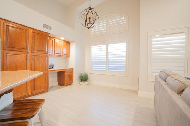 6123 W Louise Drive, Glendale, AZ 85310