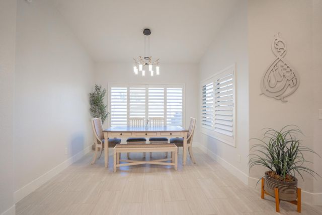 6123 W Louise Drive, Glendale, AZ 85310