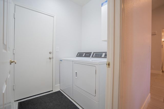 6123 W Louise Drive, Glendale, AZ 85310