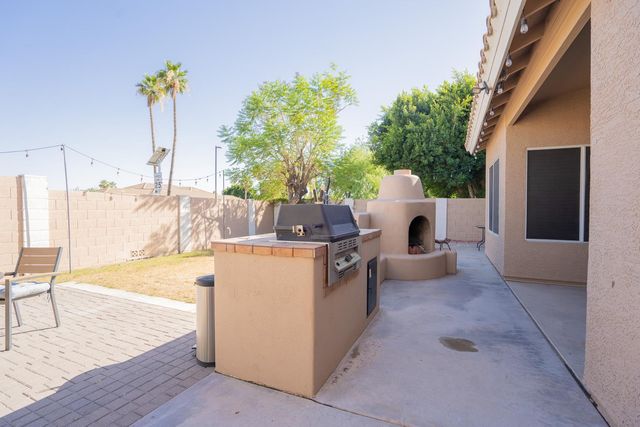 6123 W Louise Drive, Glendale, AZ 85310