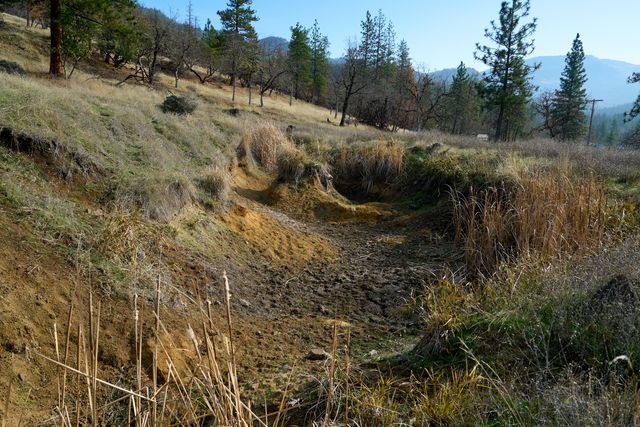 9463 E Antelope Road, Eagle Point, OR 97524