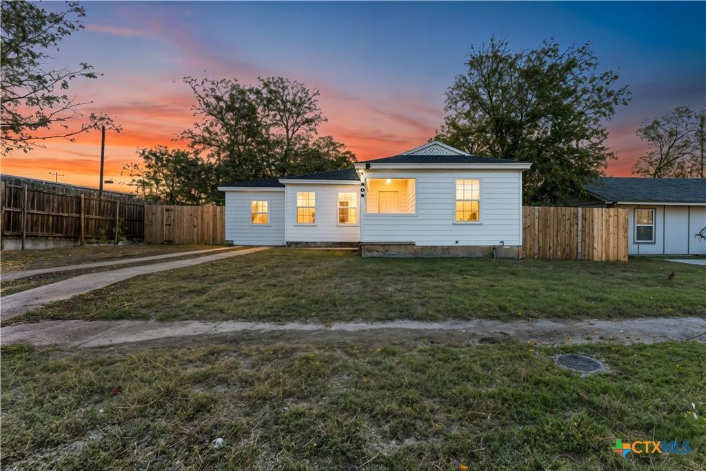 808 Carter Street, Killeen, TX 76541