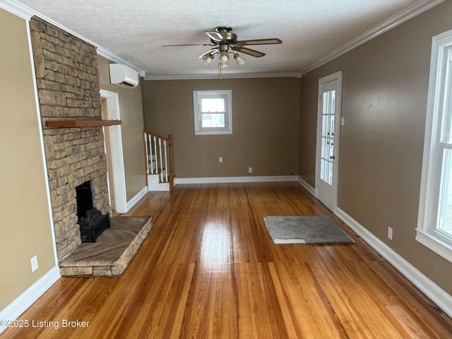 460 Lawrenceburg Loop, Bloomfield, KY 40008