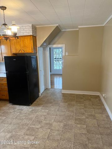 460 Lawrenceburg Loop, Bloomfield, KY 40008