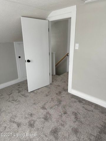 460 Lawrenceburg Loop, Bloomfield, KY 40008