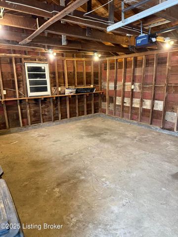 460 Lawrenceburg Loop, Bloomfield, KY 40008