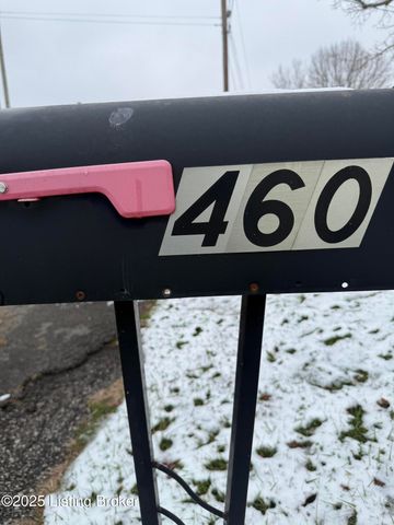 460 Lawrenceburg Loop, Bloomfield, KY 40008