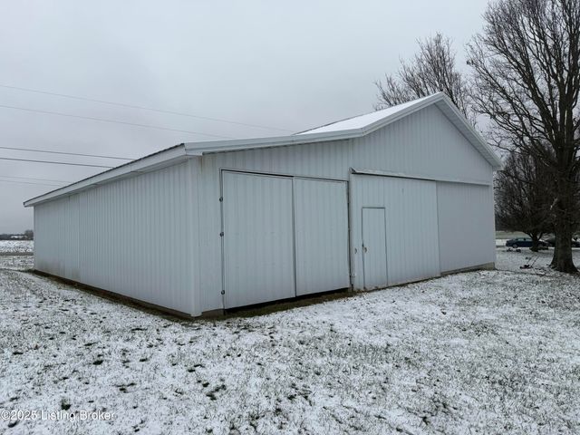 460 Lawrenceburg Loop, Bloomfield, KY 40008