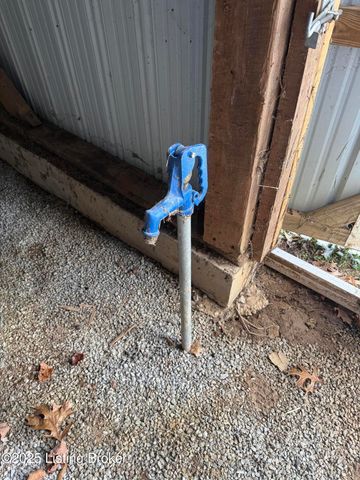 460 Lawrenceburg Loop, Bloomfield, KY 40008