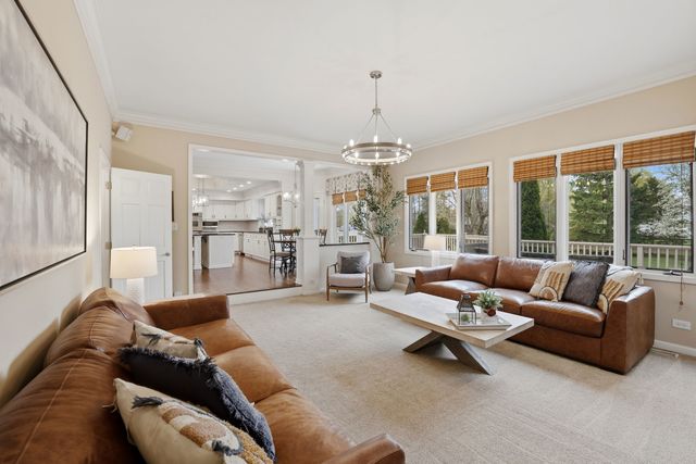 5701 Churchill Lane, Libertyville, IL 60048