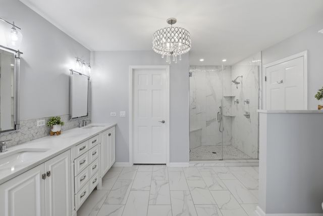 5701 Churchill Lane, Libertyville, IL 60048