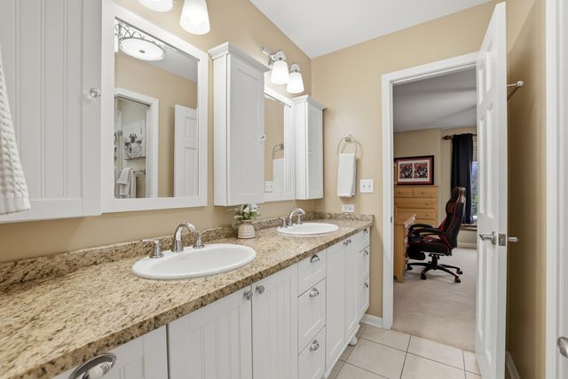 5701 Churchill Lane, Libertyville, IL 60048