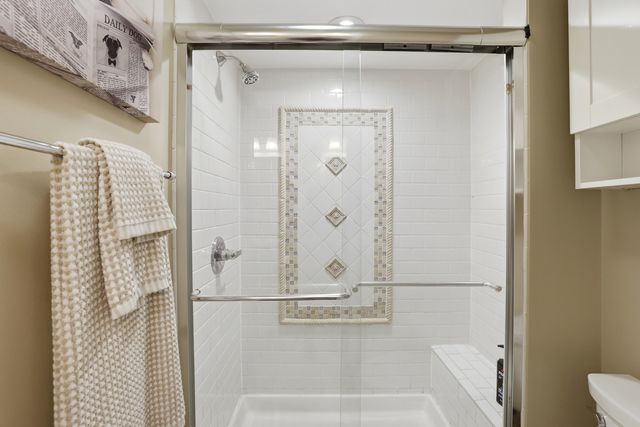 5701 Churchill Lane, Libertyville, IL 60048