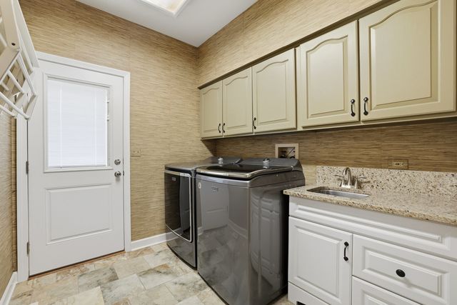 5701 Churchill Lane, Libertyville, IL 60048