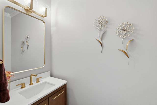 5701 Churchill Lane, Libertyville, IL 60048