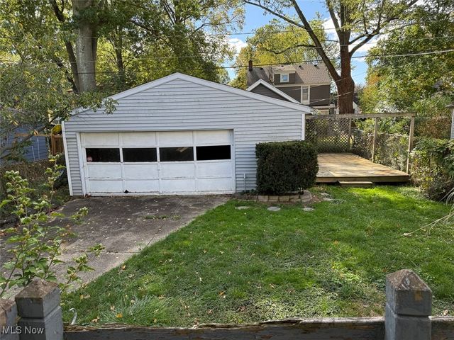 223 Stanford Avenue, Elyria, OH 44035