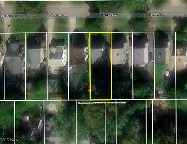 223 Stanford Avenue, Elyria, OH 44035