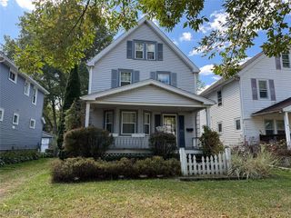 223 Stanford Avenue, Elyria, OH 44035