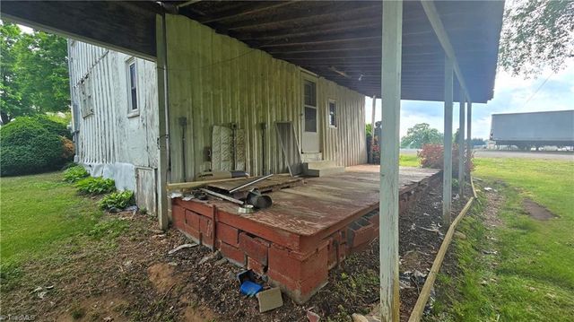 302 & 304 W Woltz Street, Dobson, NC 27017