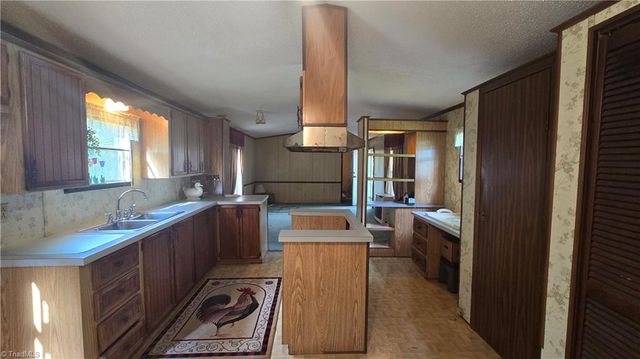 302 & 304 W Woltz Street, Dobson, NC 27017
