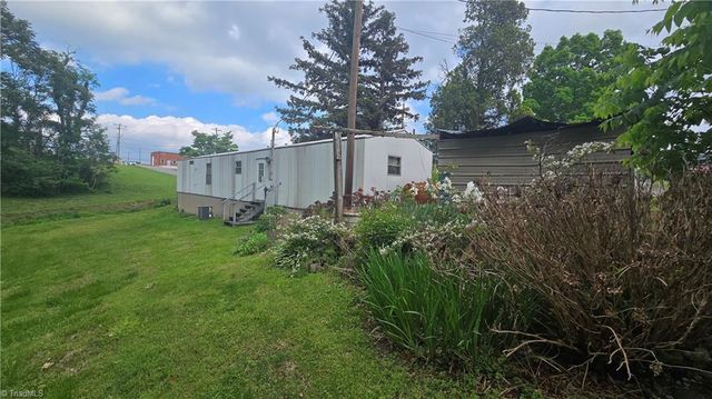 302 & 304 W Woltz Street, Dobson, NC 27017
