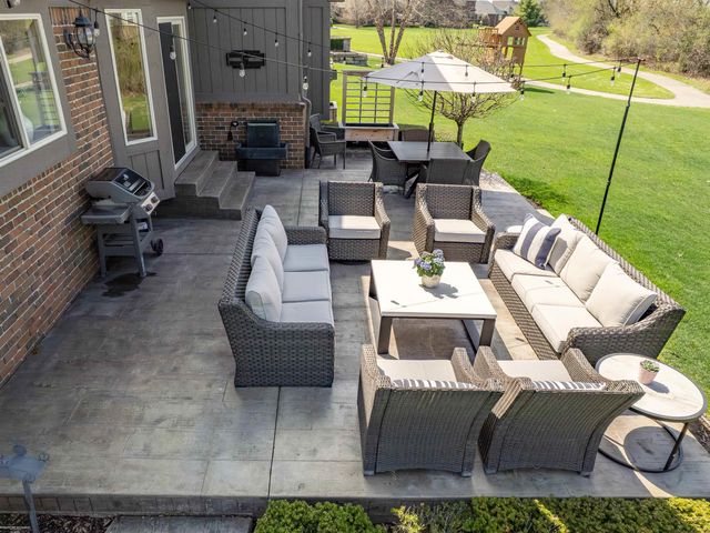 7143 Georgetowne N Road, Washington Twp, MI 48095