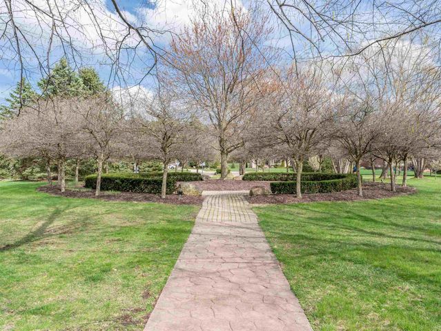 7143 Georgetowne N Road, Washington Twp, MI 48095