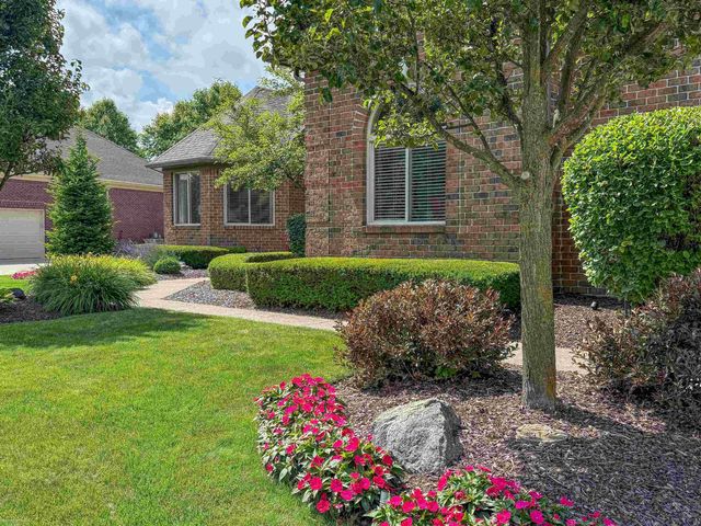 7143 Georgetowne N Road, Washington Twp, MI 48095