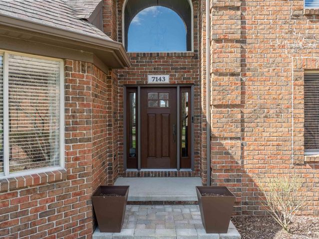 7143 Georgetowne N Road, Washington Twp, MI 48095