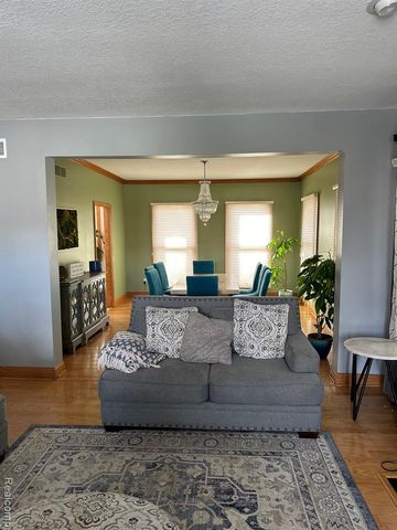 15347 Drysdale Street, Southgate, MI 48195