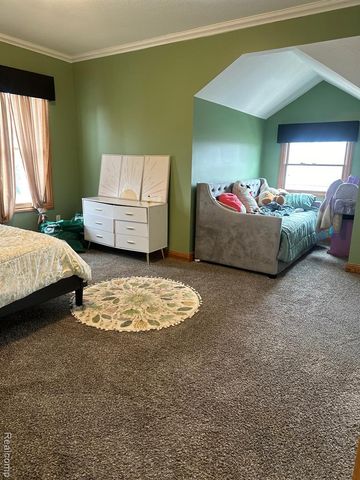 15347 Drysdale Street, Southgate, MI 48195