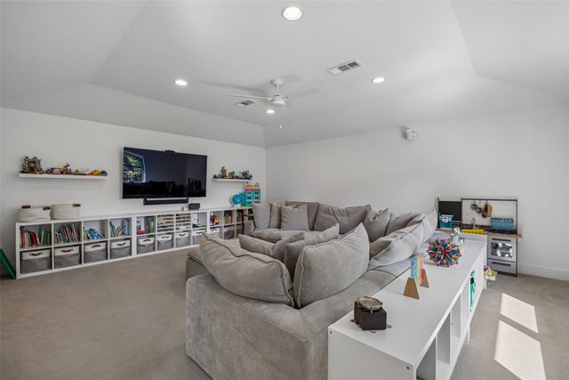 9431 Spring Branch Drive, Dallas, TX 75238