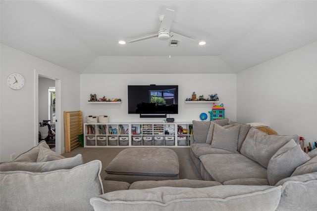 9431 Spring Branch Drive, Dallas, TX 75238