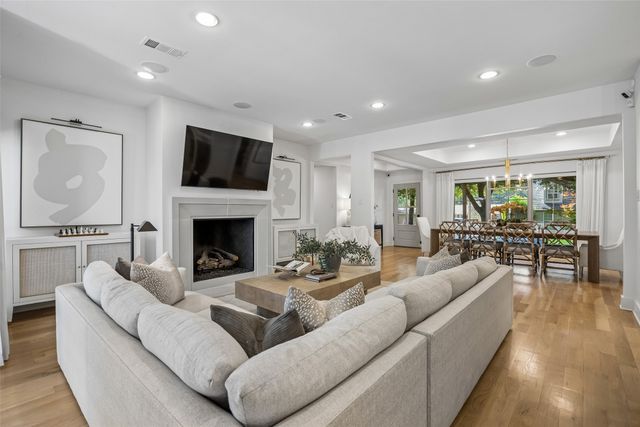 9431 Spring Branch Drive, Dallas, TX 75238