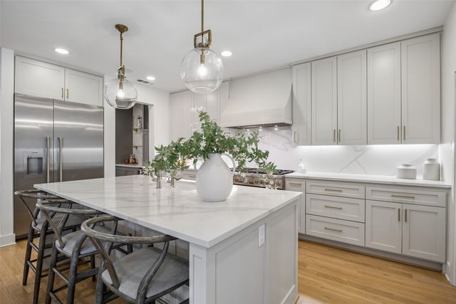 9431 Spring Branch Drive, Dallas, TX 75238